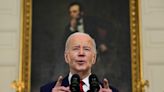 Biden unterschreibt Ukraine-Hilfen: Lieferbeginn "sofort, in den nächsten Stunden"