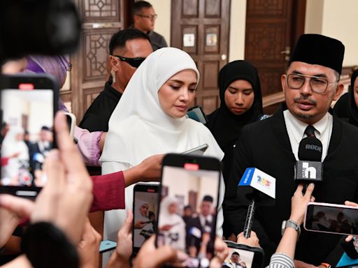 Fazura’s divorce case postponed as Fattah Amin proposes amicable settlement, lawyer says cheating not cause of separation