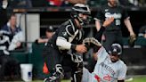 Twins center fielder Byron Buxton leaves game in Chicago because of apparent leg injury