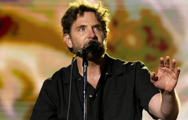 Bradley Cooper Surprises Pearl Jam Concert For 'A Star Is Born' Duet With Eddie Vedder