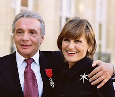 Michel Sardou marié à Anne-Marie Périer : enfance privilégiée, drames familiaux, jolie carrière... qui est-elle ?