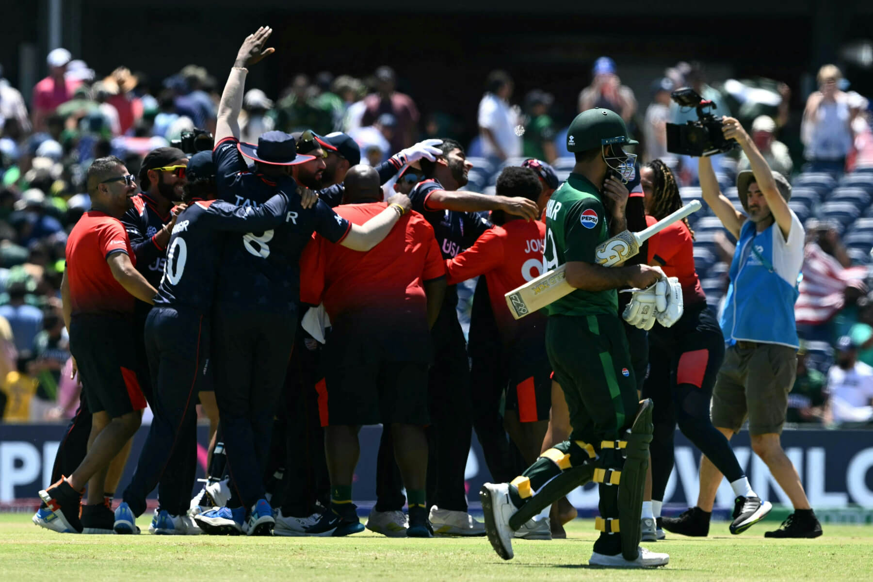 USA upsets Pakistan in T20 Cricket World Cup with stunning super over win