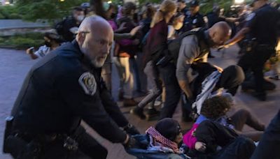 Group of Chapel Hill, Carrboro Elected Officials ‘Strongly Condemn’ UNC’s Police Response to Protesters