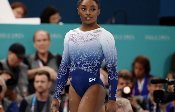 Simone Biles slips off the balance beam and fails to win gold for the first time in Paris