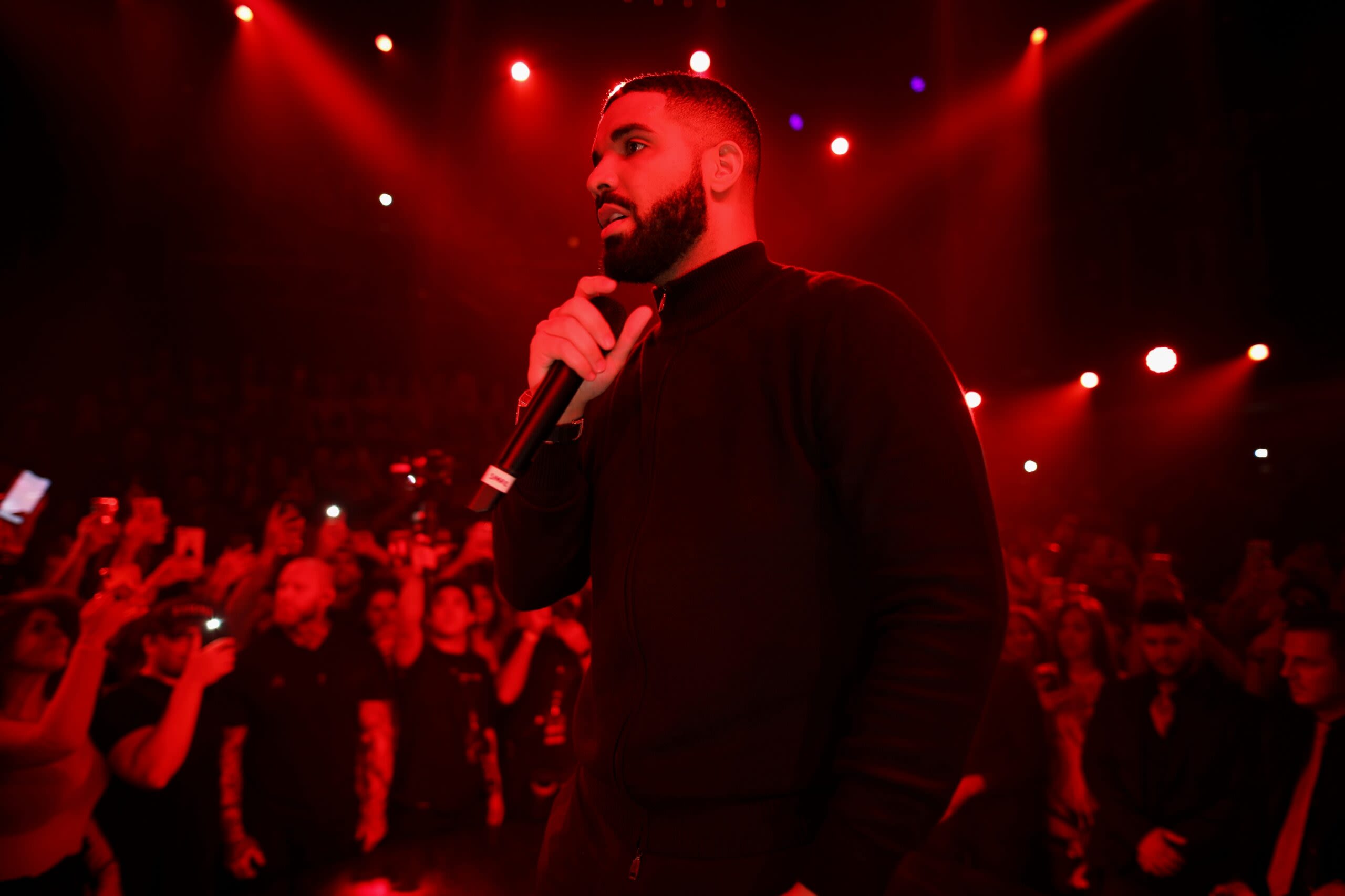 Concertgoer Addresses Onstage Kiss With Drake At 17 Years Old