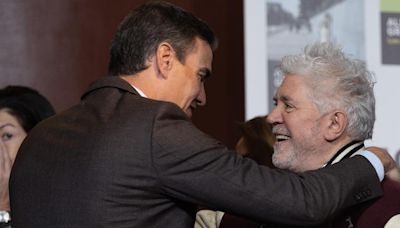 Almodóvar denuncia una campaña contra Sánchez en "connivencia" con el poder judicial