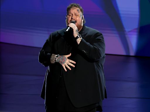 Jelly Roll Performs ‘I Am Not Okay’ to Remember Late TV Luminaries for Emmys ‘In Memoriam’ Segment