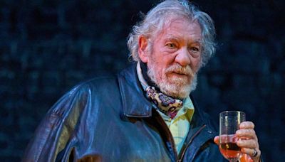 El actor Ian McKellen, hospitalizado tras sufrir una caída al vacío desde el escenario