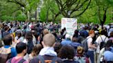 University of Chicago students set up pro-Palestine encampment on campus as protests spread