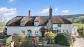 Stunning Grade II listed thatched cottage in Carhampton