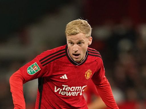 Donny van de Beek set for Manchester United exit with Girona likely destination