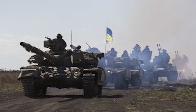 Watch: Ukraine soldiers in U.S. Bradley destroy Russian troops