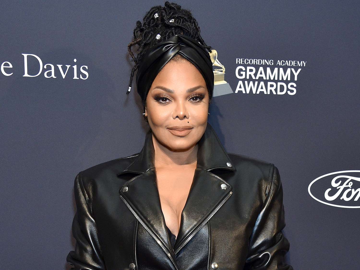 Janet Jackson Jokes About Her Love Life: 'How Many Times Have I Been Married Now?'