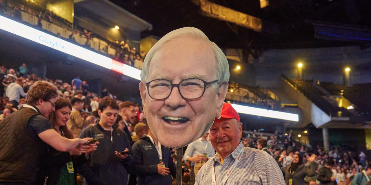 Warren Buffett Is a Big Fan of Shareholder Equity. 10 Companies With the Most.