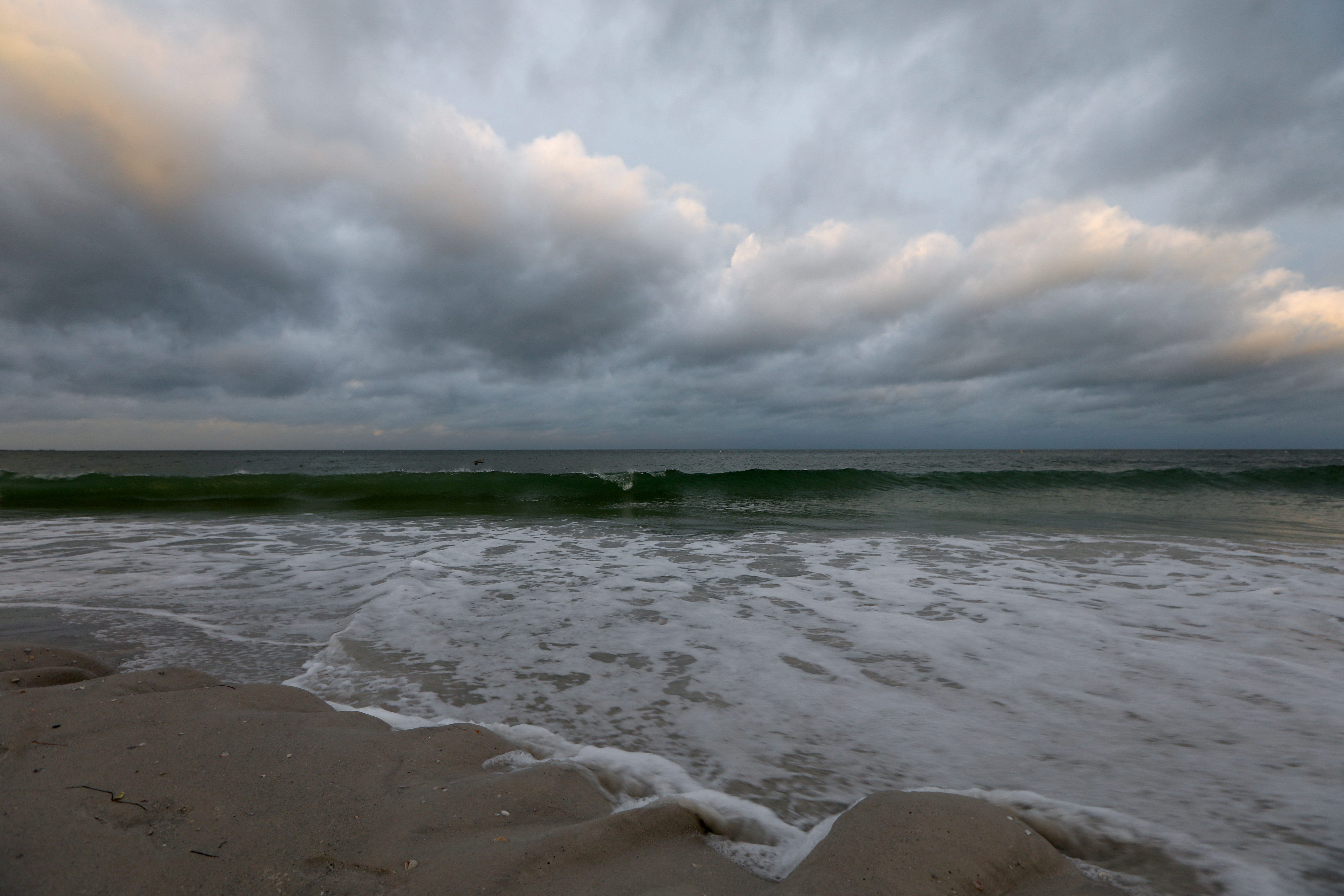 Nearly 2,000 US flights canceled as Tropical Storm Debby looms; cruises changed