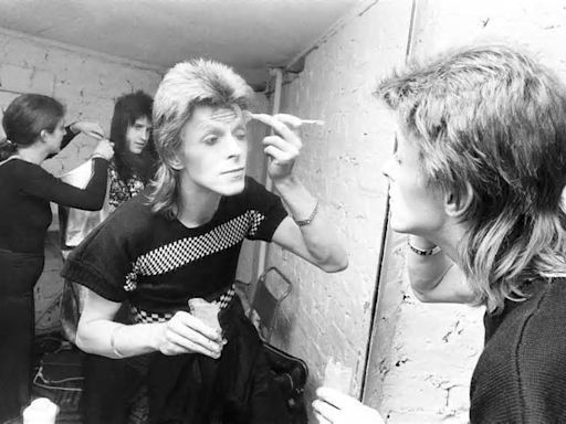 David Bowie's Hairdresser Details Sex, Betrayal Behind Rise and Fall of Ziggy Stardust in New Memoir