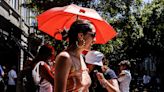 Calor de Verão em Portugal Continental, chuva nos Açores. Seis distritos em aviso amarelo