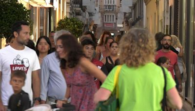 Cadiz se prepara para disfrutar de las Noches Blancas del Comercio tanto en Intramuros como en Extramuros