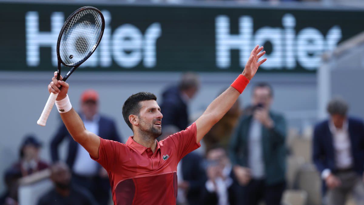 Novak Djokovic wins 5-set thriller at French Open for record 370th Grand Slam match win