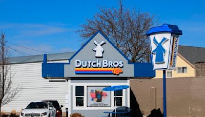 Fizzy drinks, energetic 'broistas' are fueling Dutch Bros' rise as the next big coffee chain