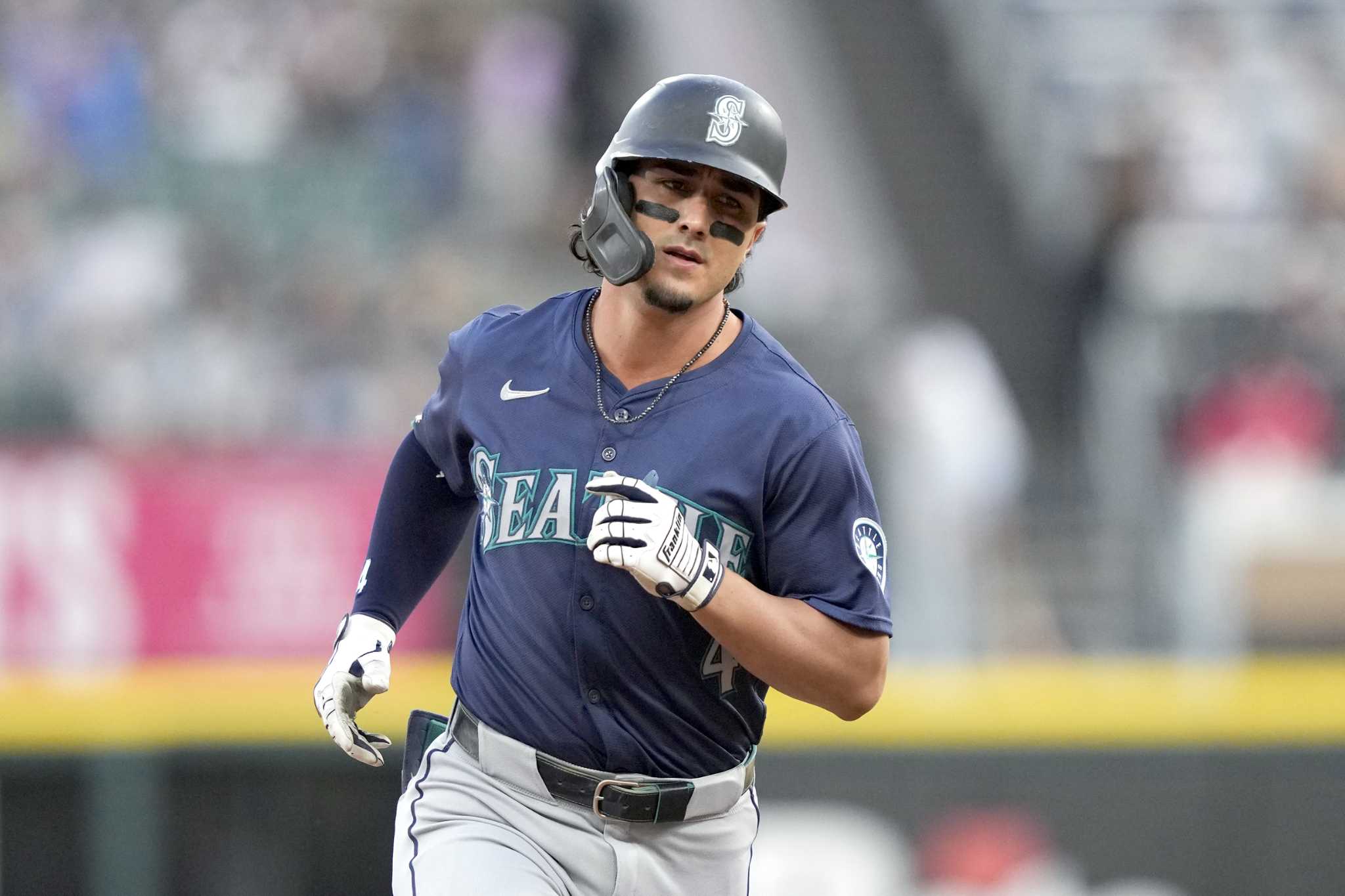 Rojas, Moore, Robles hit consecutive HRs in 1st, Mariners beat White Sox 10-0