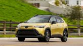 Edmunds: 2024 Kia Niro versus 2024 Toyota Corolla Cross