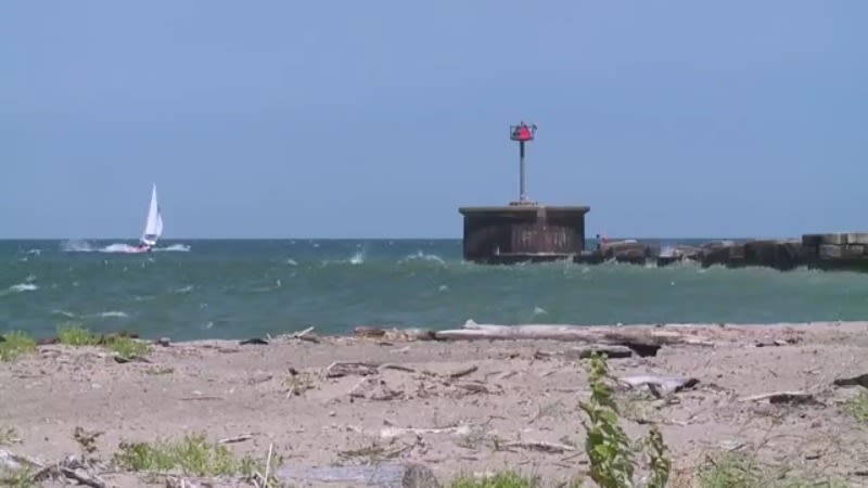 Headlands Beach closed for movie production