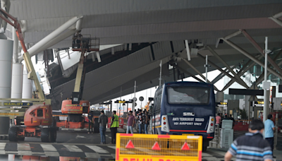 1 confirmed dead after severe rain causes roof collapse at India's New Delhi airport