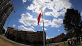 Desvíos y cortes este puente por las obras de asfaltado en la Plaza de los Fueros de Pamplona