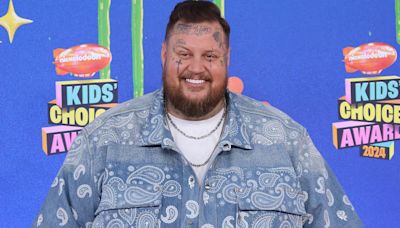 Jelly Roll brings his two kids to the 2024 Kids' Choice Awards