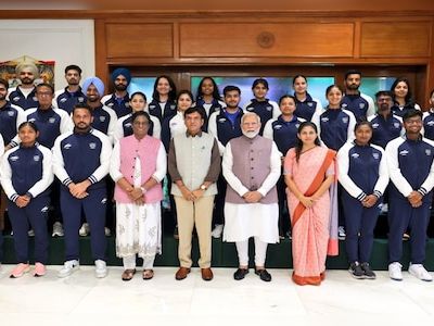 Here's what PM Modi told Indian athletes for Paris Olympics 2024 - CNBC TV18