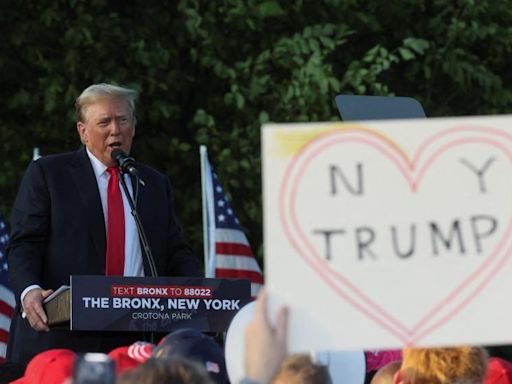 Trump makes pitch to black and Latino voters in New York