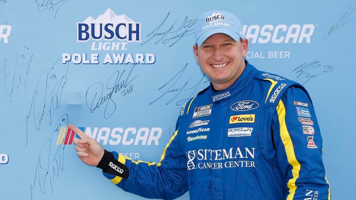 NASCAR at Gateway starting lineup: Michael McDowell wins pole after setting new track record