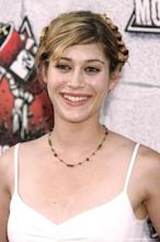 Lizzy Caplan