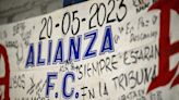 Autoridades de El Salvador detienen a presidente del club Alianza y otros directivos por la estampida que dejó 12 muertos