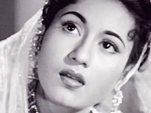 Madhubala's Life Decisions Were Dominated By Her Father Ataullah Khan: Reports - News18