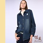 【佳葳Justwear】中性刺繡丹寧棉質長版外套(女上衣/女上著/鈕釦/長袖/翻領)