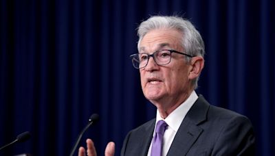 Fed’s Powell Urges Law Grads to ‘Think Beyond Yourselves’