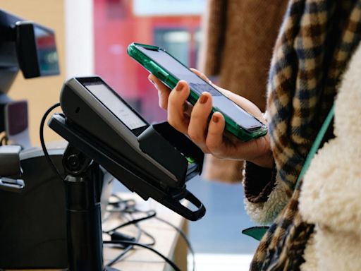 How to use Apple Pay in stores and online (and why you should)