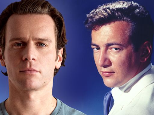 Jonathan Groff Eyes Broadway Return In Musical About ‘Mack The Knife’ Singer Bobby Darin