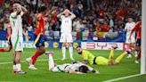 Dominant Spain outclass Italy to book last-16 spot