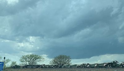 'Hold on': Watch as train is caught in path of Nebraska EF-3 tornado