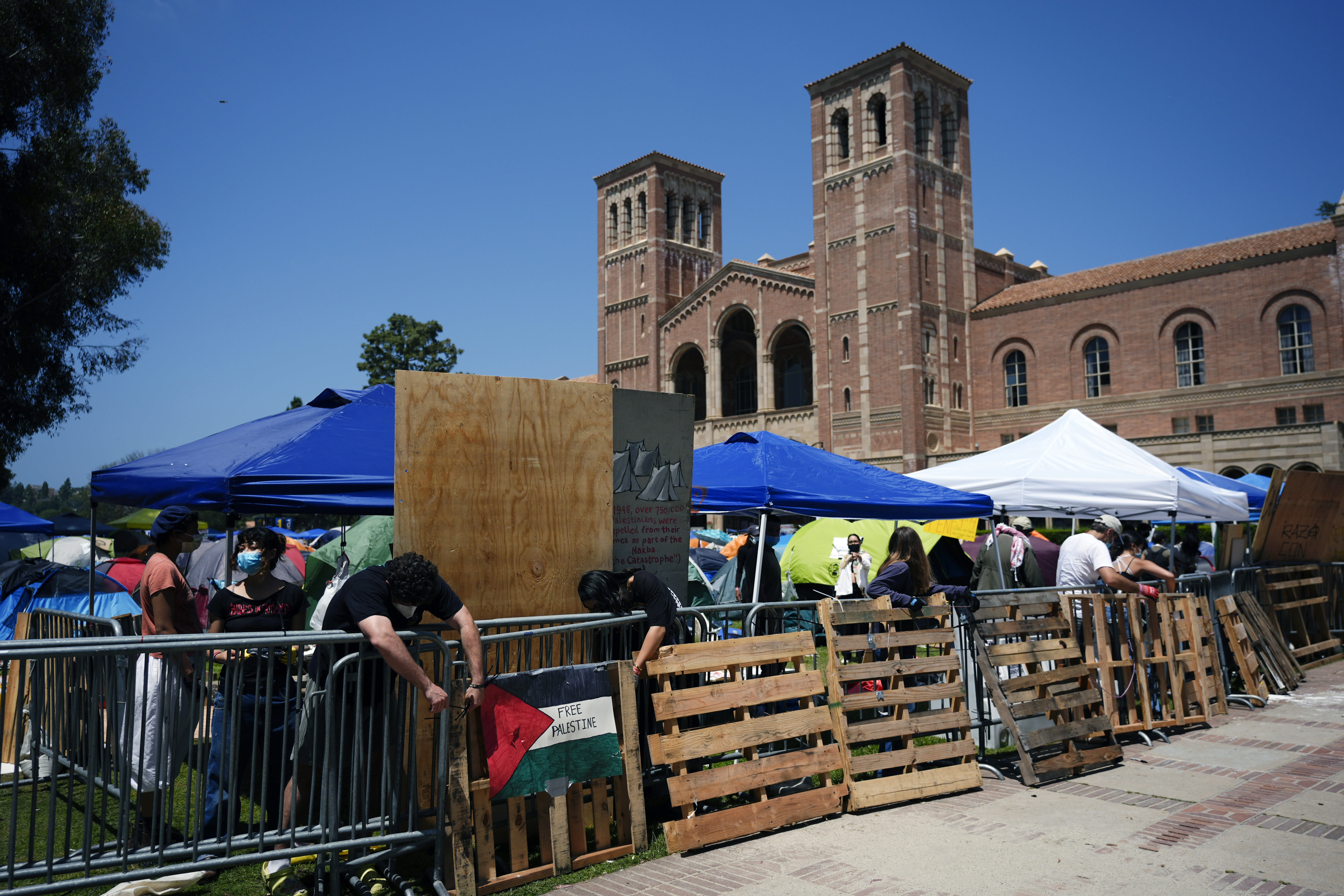 Campus war protests domino from East to West Coast drawing arrests and violence