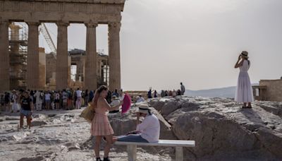 Los veraneantes no deben subestimar al calor en Grecia si no quieren poner en riesgo su vida