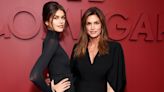 Descubre el original método que aplicó Cindy Crawford con su hija Kaia cuando le enseñó a desfilar