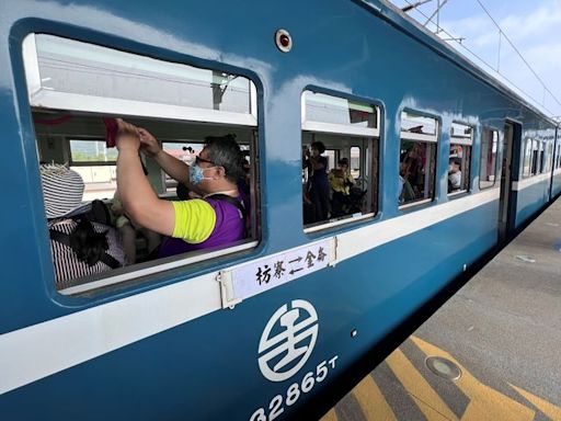 開賣！南國漫讀節「藍皮解憂號」之旅 漫遊南迴鐵道走讀山海 | 蕃新聞