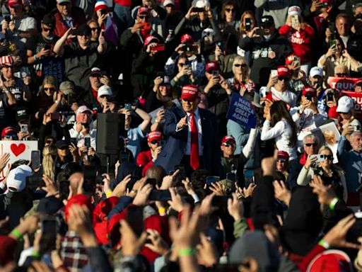 Wildwood rally shows Trump’s base has only grown louder and prouder since 2016