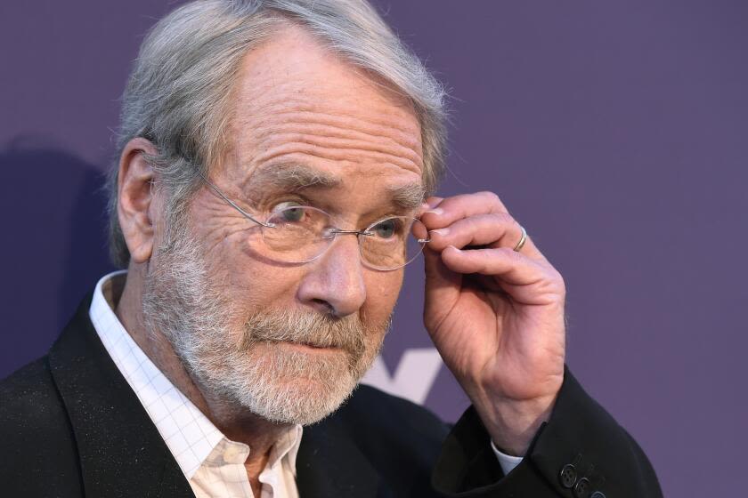 Martin Mull dies at 80: The comic actor, 'Roseanne' star and painter's life in headlines