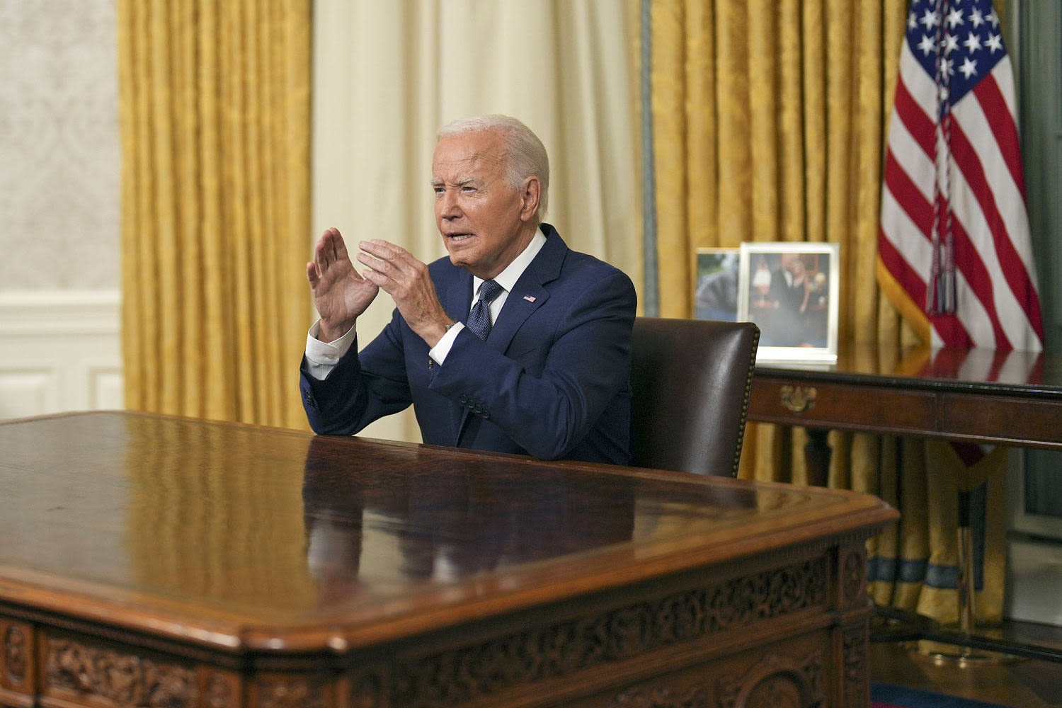 Maddow Blog | Biden, Warnock thread a needle, contextualize political violence