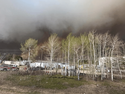 Cranberry Portage wildfire evacuees could return home this weekend with rainy conditions expected - Winnipeg | Globalnews.ca